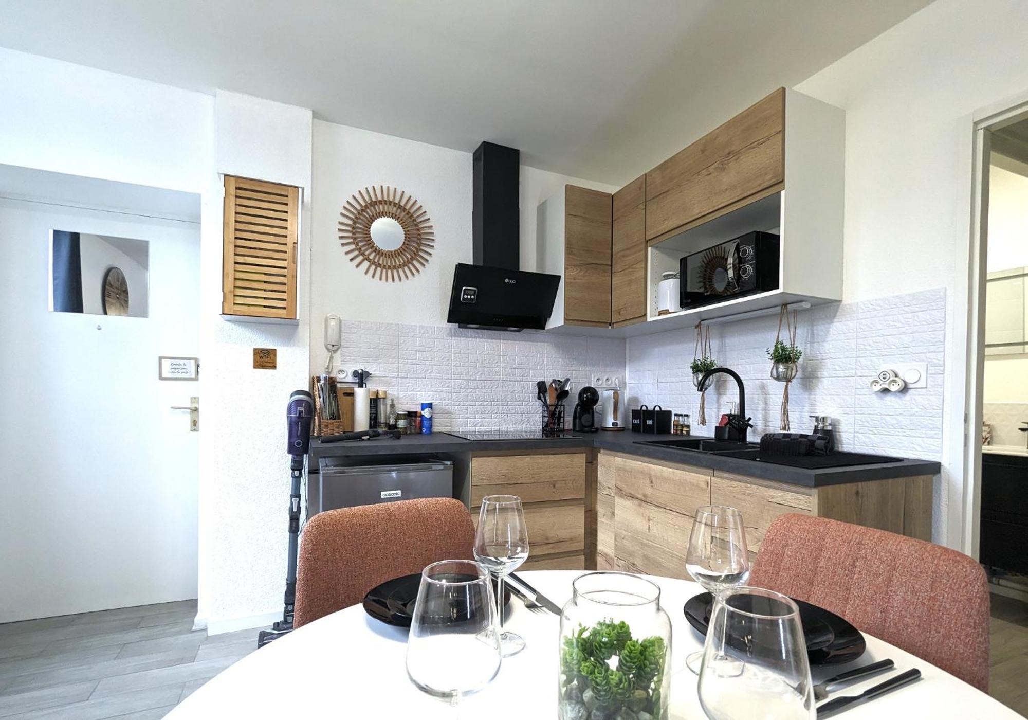 Bel Appartement Meximieux Centre Ville 2 Chambres Eksteriør bilde