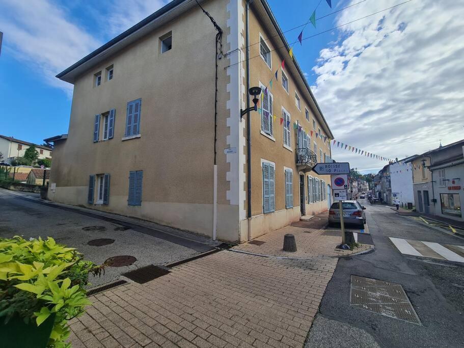 Bel Appartement Meximieux Centre Ville 2 Chambres Eksteriør bilde